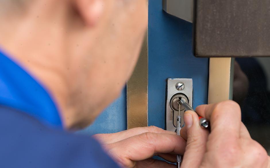 compter sur notre professionnalisme serrurier prix Istres